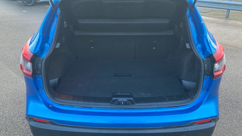 Nissan Qashqai 1.3 DiG-T 160 Tekna 5dr Petrol Hatchback